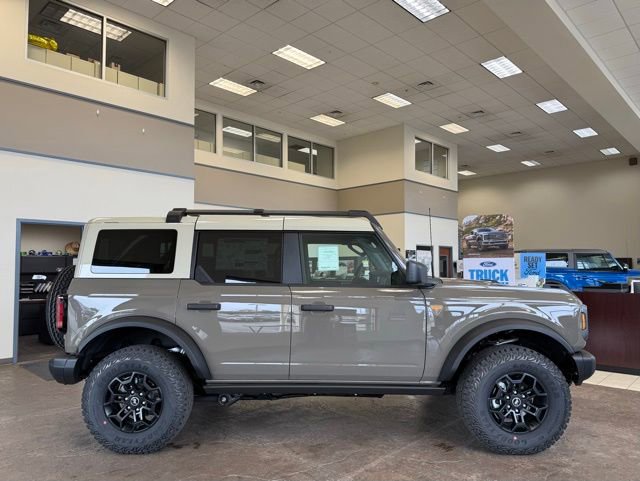 New 2026 Ford Bronco Badlands image 2