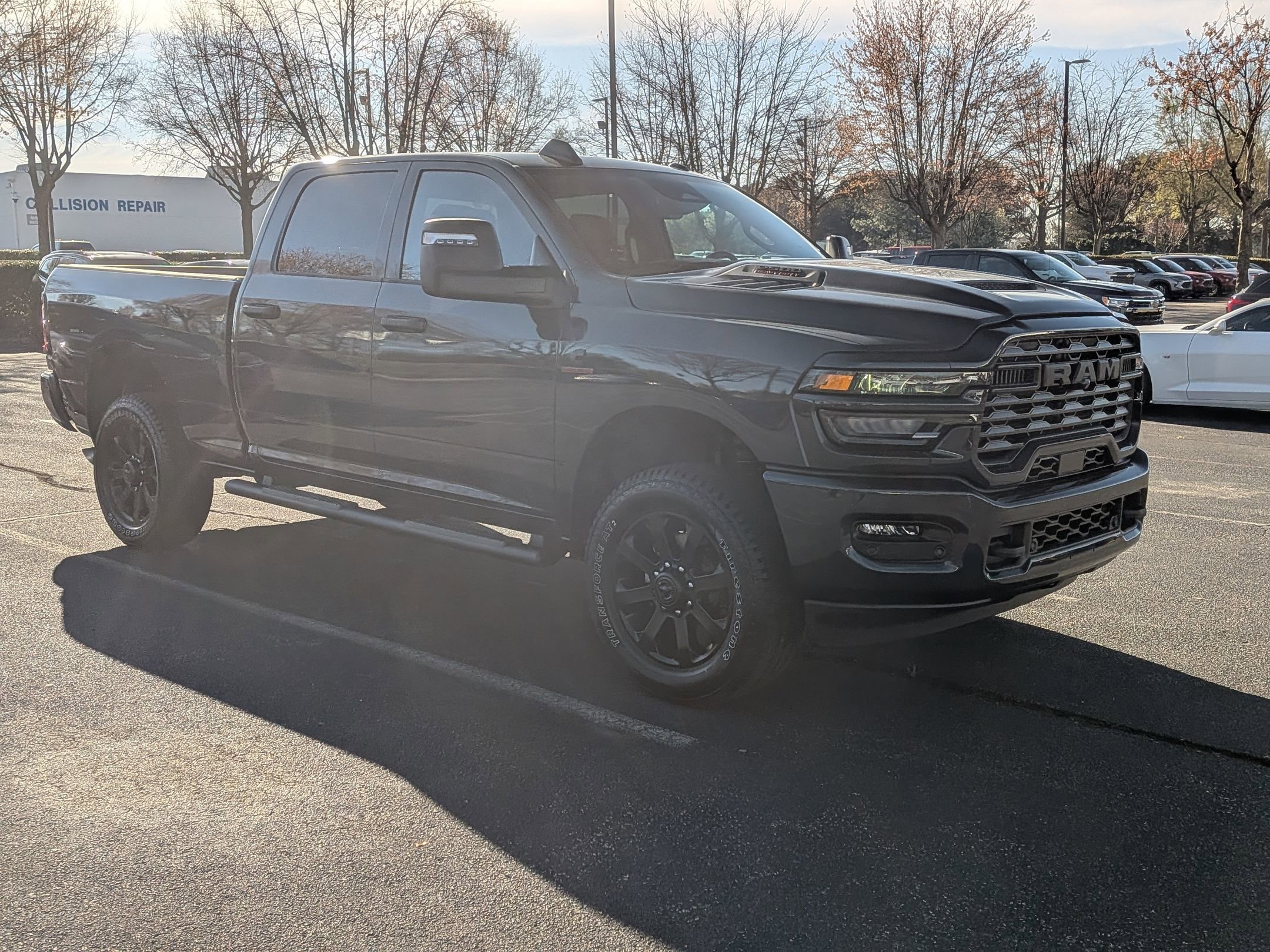 Used 2026 RAM 2500 Tradesman AWD/4WD image 2