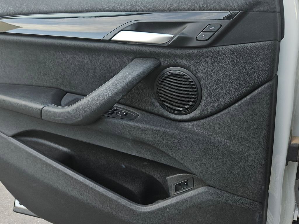 Used 2022 BMW X1 xDrive28i w/ Convenience Package image 11