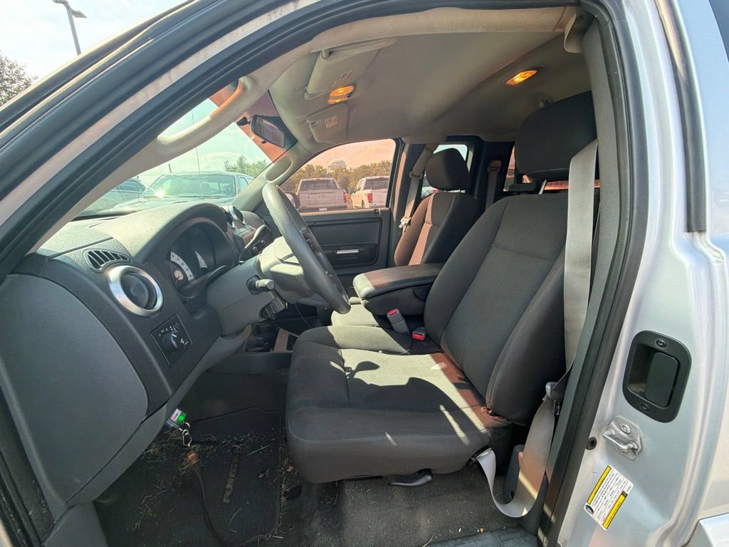 Used 2007 Mitsubishi Raider LS RWD image 6