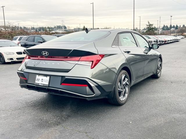 New 2025 Hyundai Elantra SEL image 7