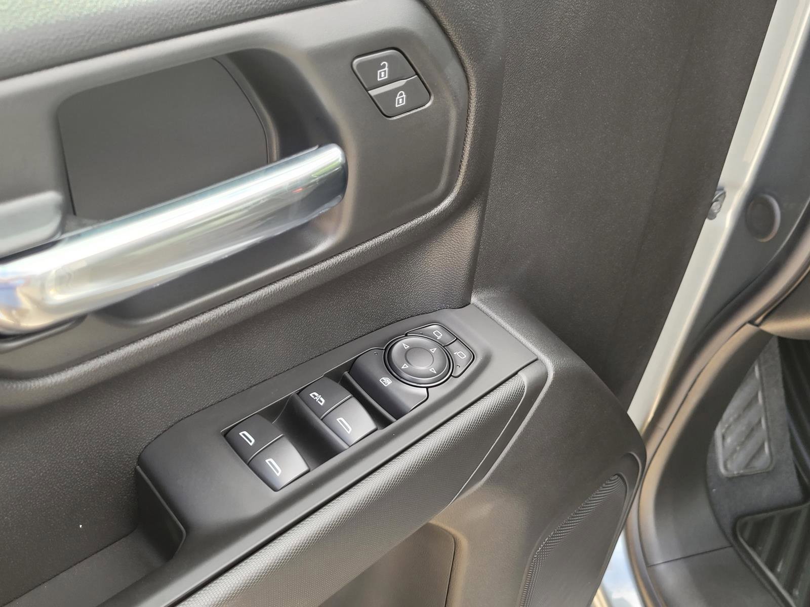 New 2026 Chevrolet Silverado 1500 Custom w/ Turbomax Blackout Package RWD image 13