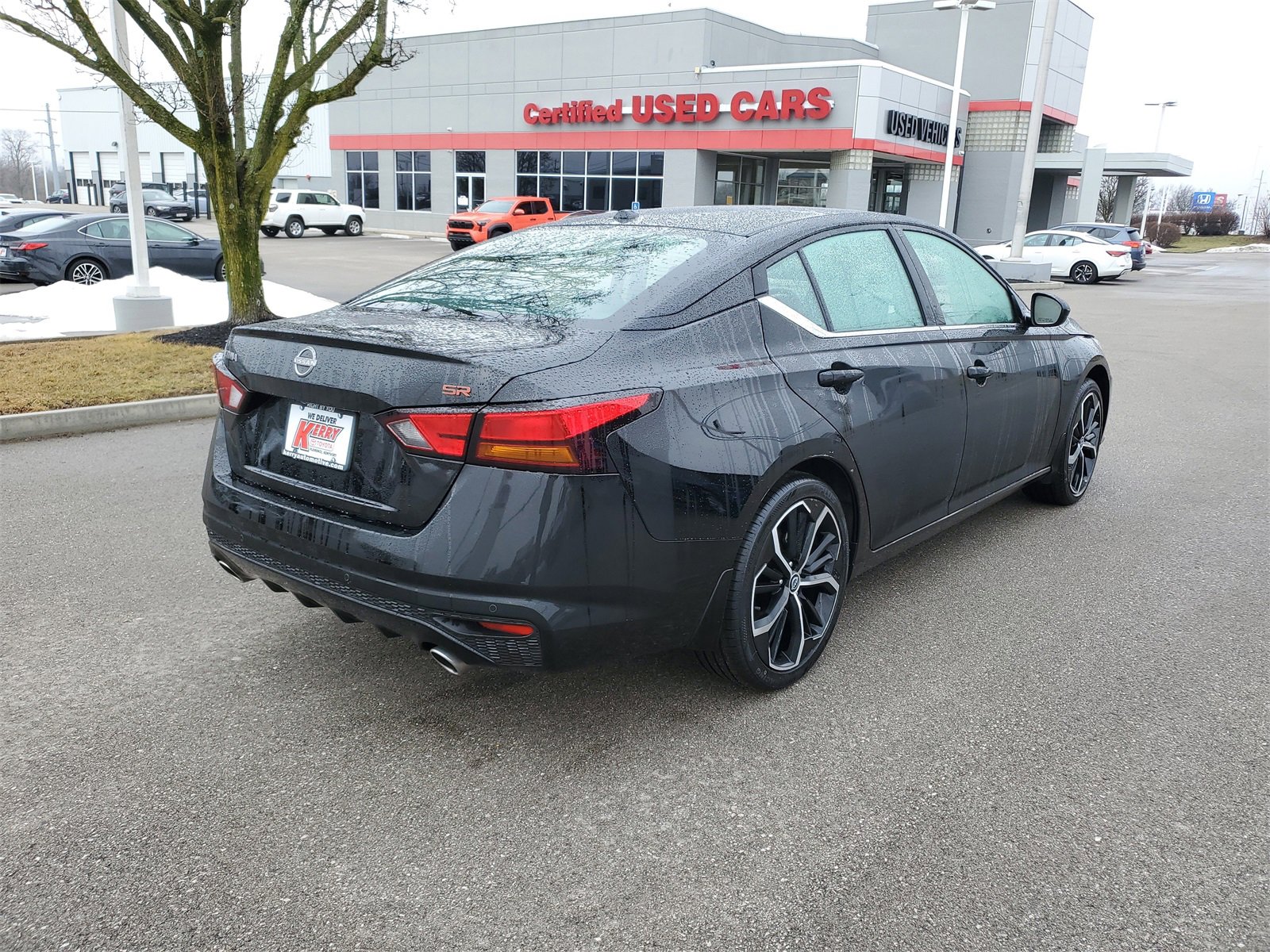 Used 2025 Nissan Altima 2.5 SR w/ SR Premium Package image 4