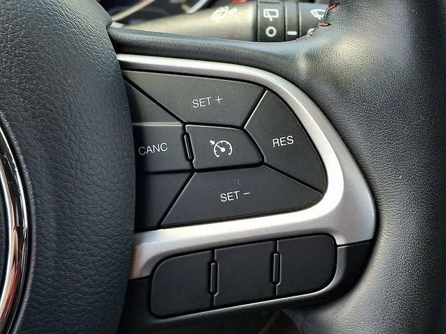 Used 2019 Jeep Compass Trailhawk w/ Cold Weather Group image 22