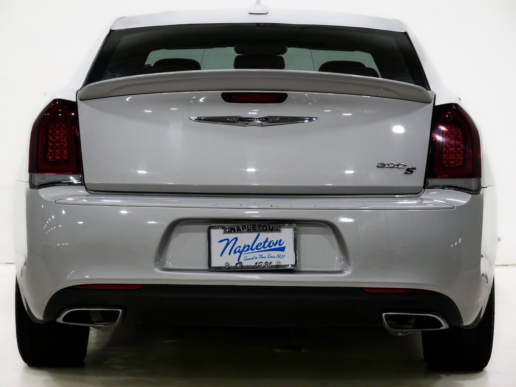 Used 2020 Chrysler 300 S image 8