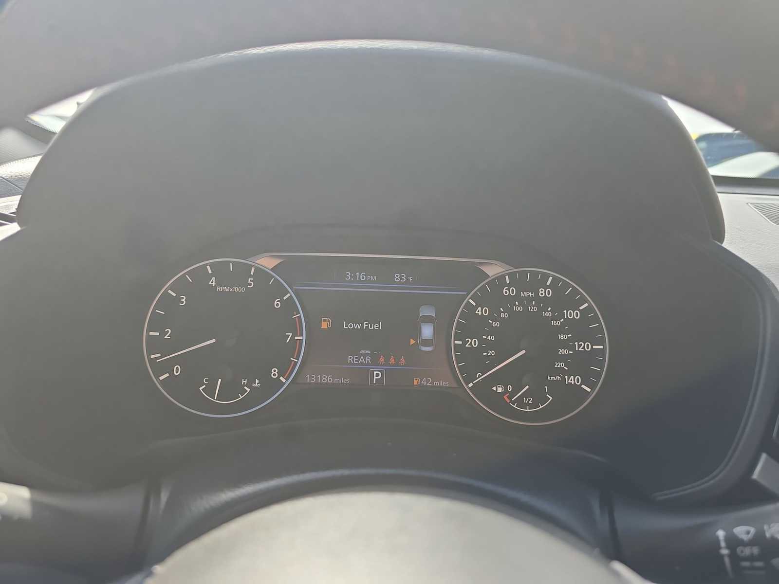 Used 2024 Nissan Altima 2.5 SR w/ SR Premium Package image 11