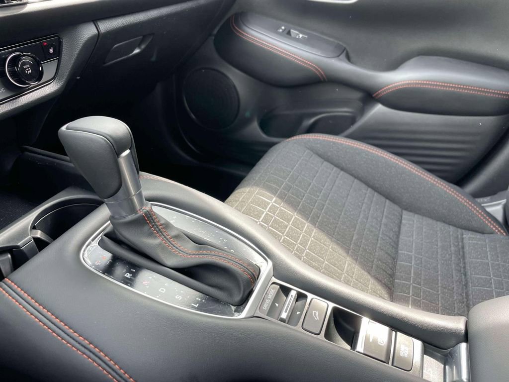 Certified 2026 Honda HR-V Sport image 28