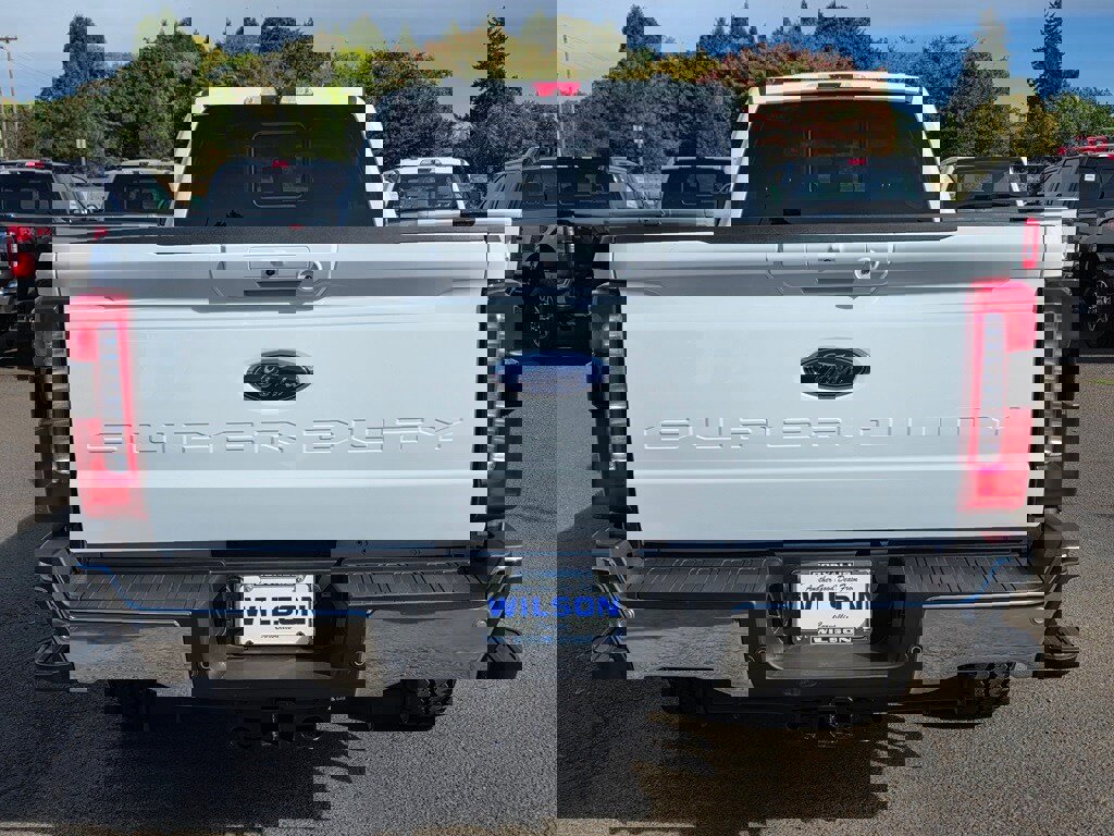 New 2026 Ford F350 Lariat w/ FX4 Off-Road Package image 3