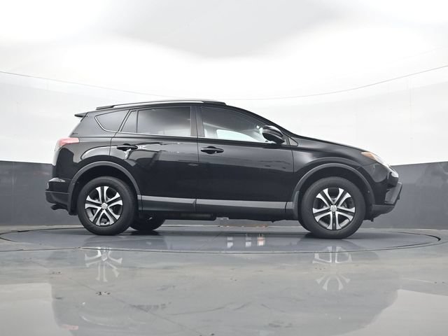 Used 2016 Toyota RAV4 LE AWD/4WD image 24
