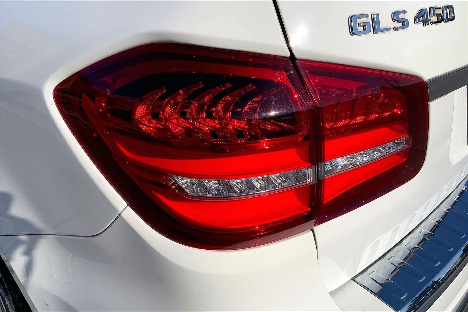 Used 2019 Mercedes-Benz GLS 450 4MATIC image 29