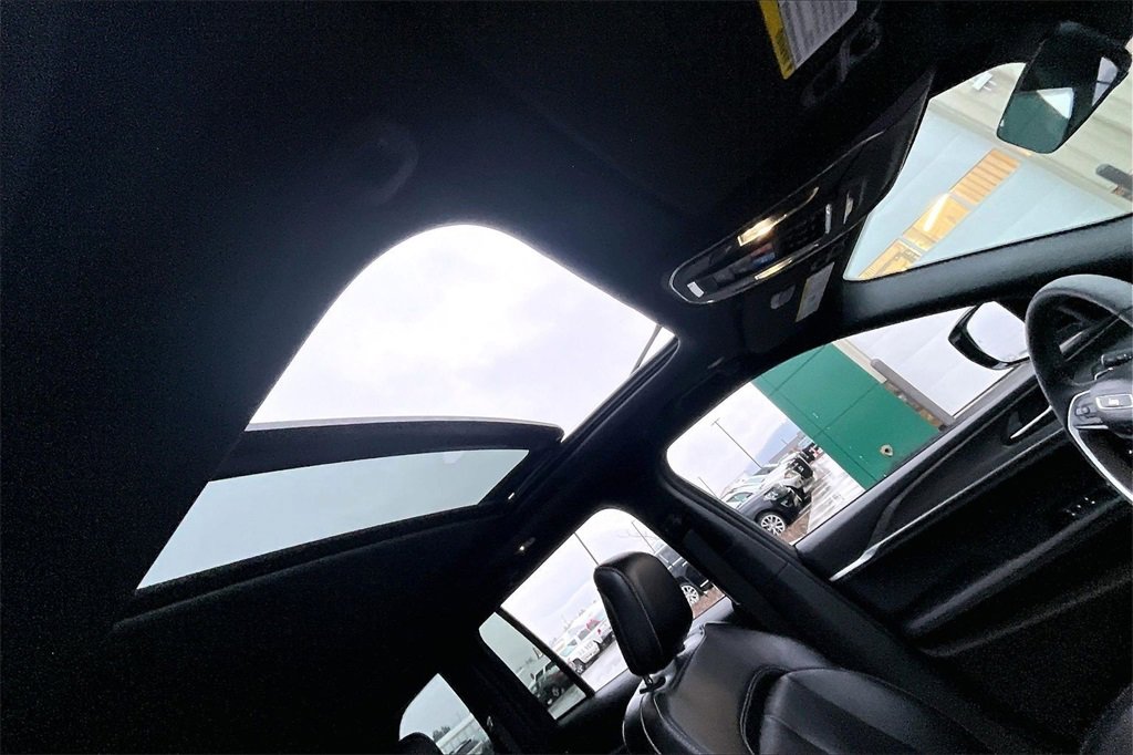 Used 2025 Jeep Grand Cherokee Limited w/ Black Appearance Package image 22