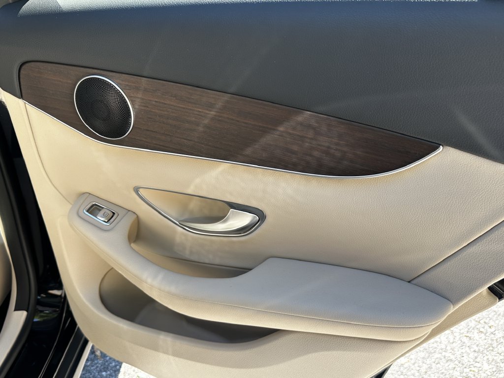 Certified 2022 Mercedes-Benz GLC 300 image 19
