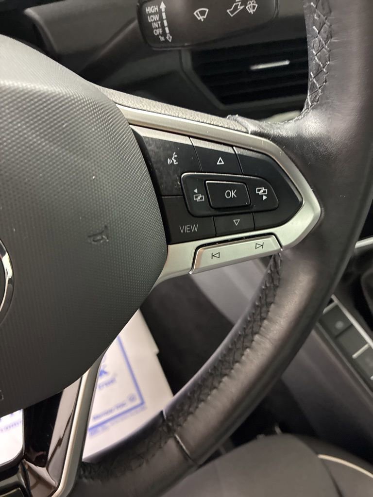 Used 2025 Volkswagen Jetta Sport image 13