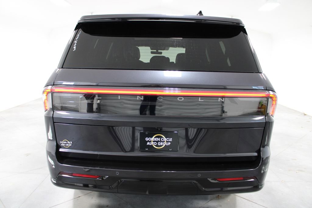 New 2026 Lincoln Navigator L Reserve w/ Jet Appearance Package image 7