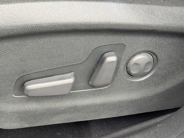 Used 2019 Kia Sorento LX image 24