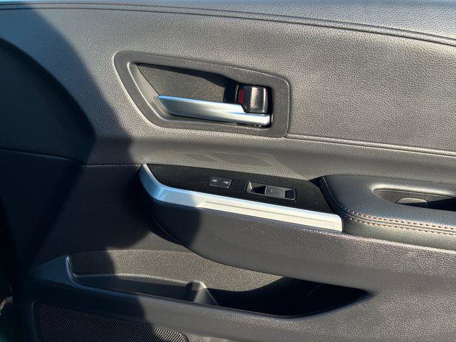 Certified 2026 Toyota Sienna Limited FWD image 17