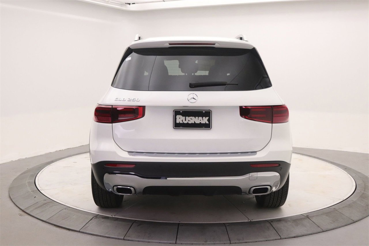 New 2026 Mercedes-Benz GLB 250 GLB 250 image 3