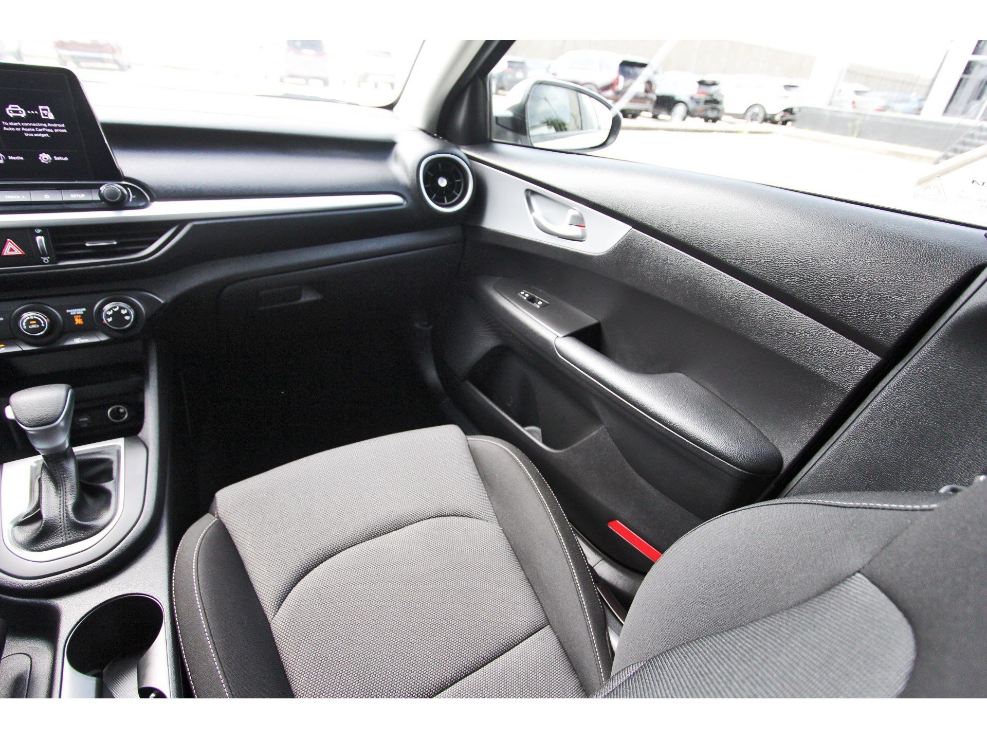 Certified 2023 Kia Forte LXS w/ LXS Technology Package FWD image 13
