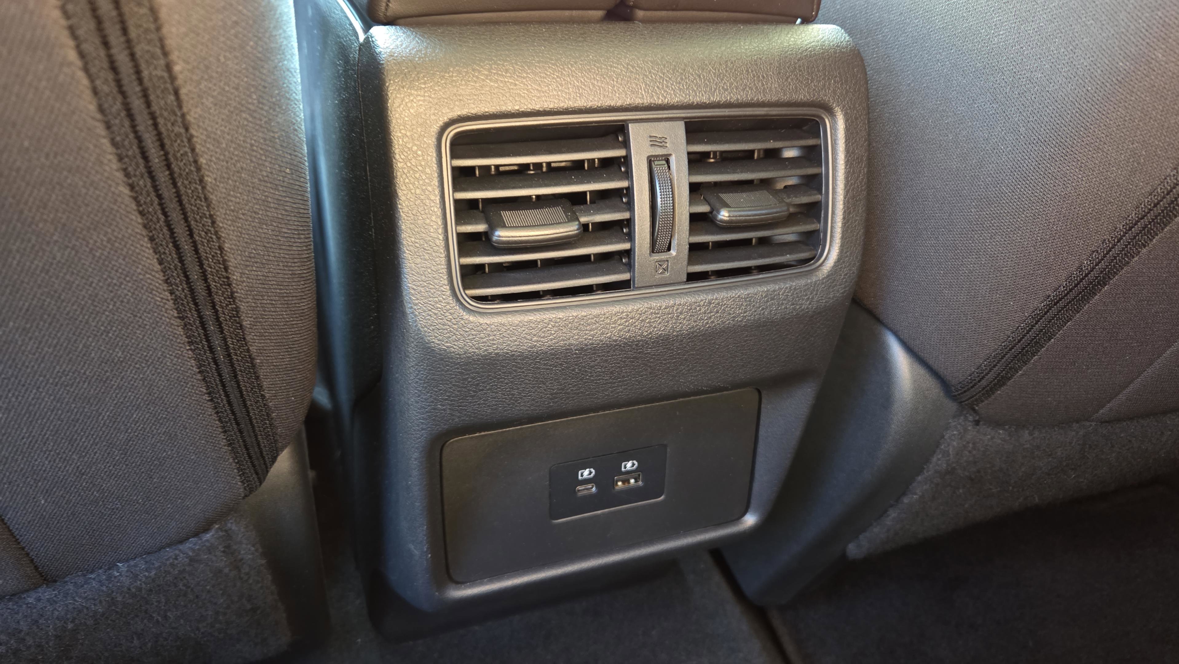 Used 2022 Nissan Rogue SV image 14