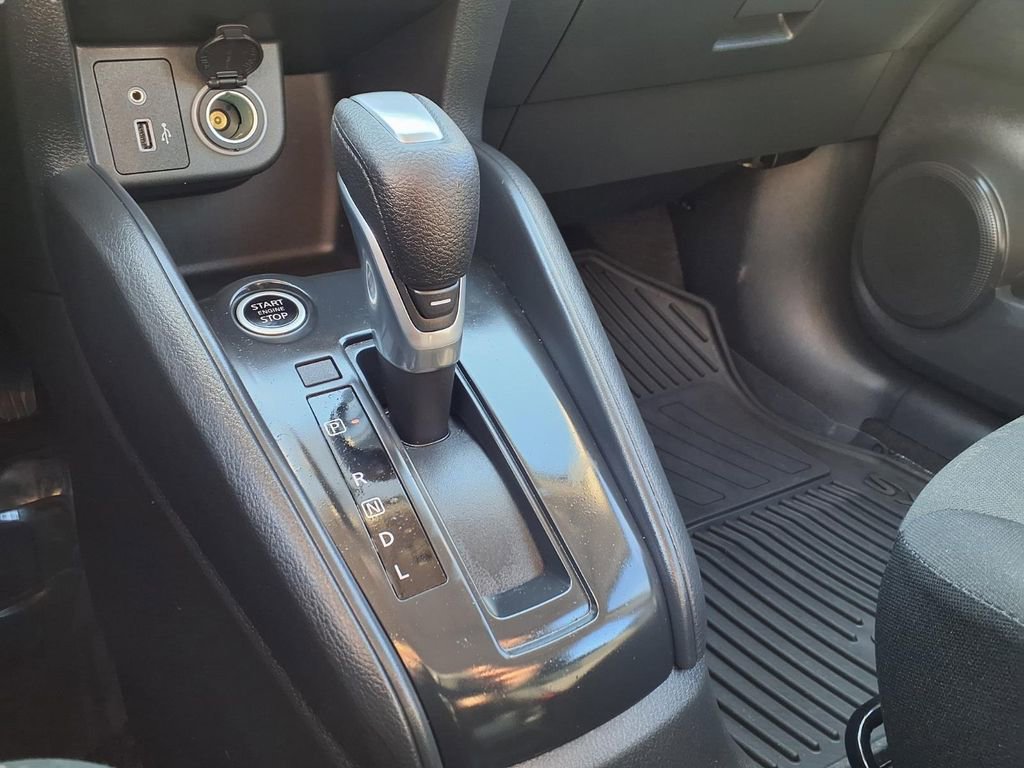 Used 2025 Nissan Kicks Play S image 10