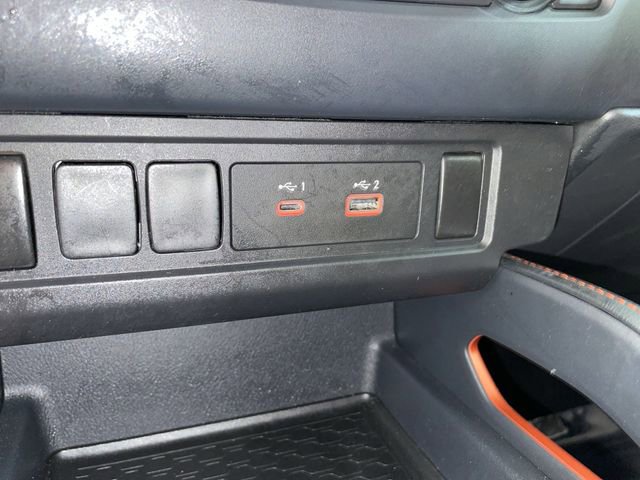 Used 2022 Nissan Frontier PRO-4X image 26