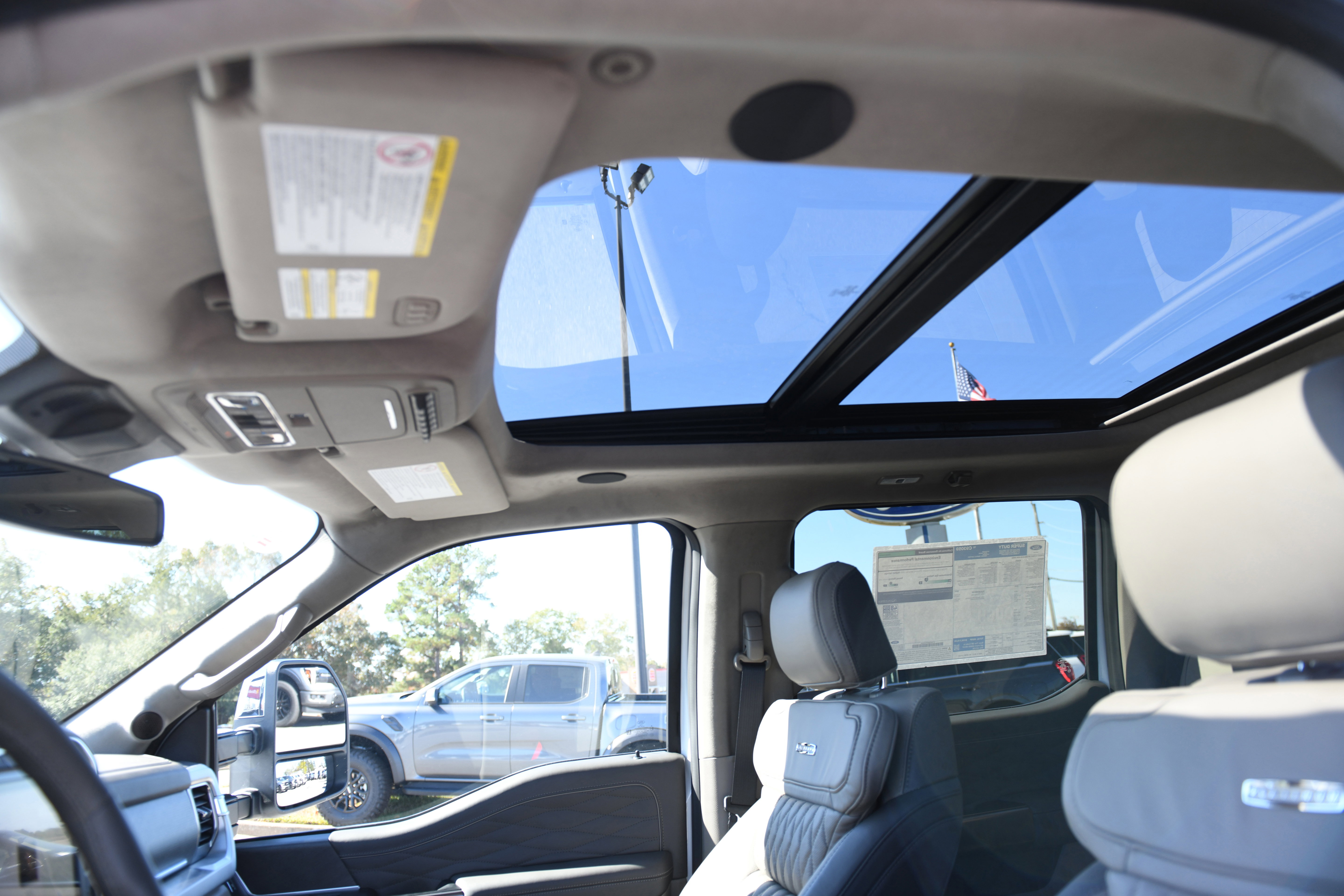 New 2026 Ford F250 Platinum w/ Platinum Plus Package image 31