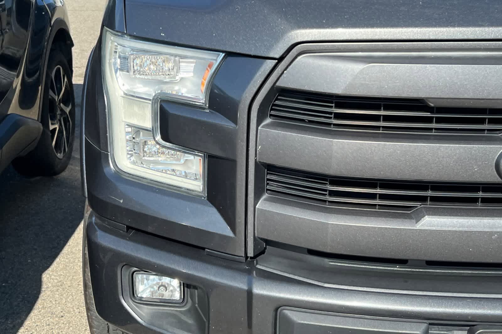 Used 2016 Ford F150 Lariat w/ Equipment Group 502A Luxury AWD/4WD image 14