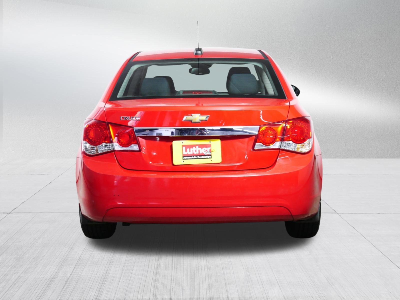 Used 2016 Chevrolet Cruze LS FWD image 6