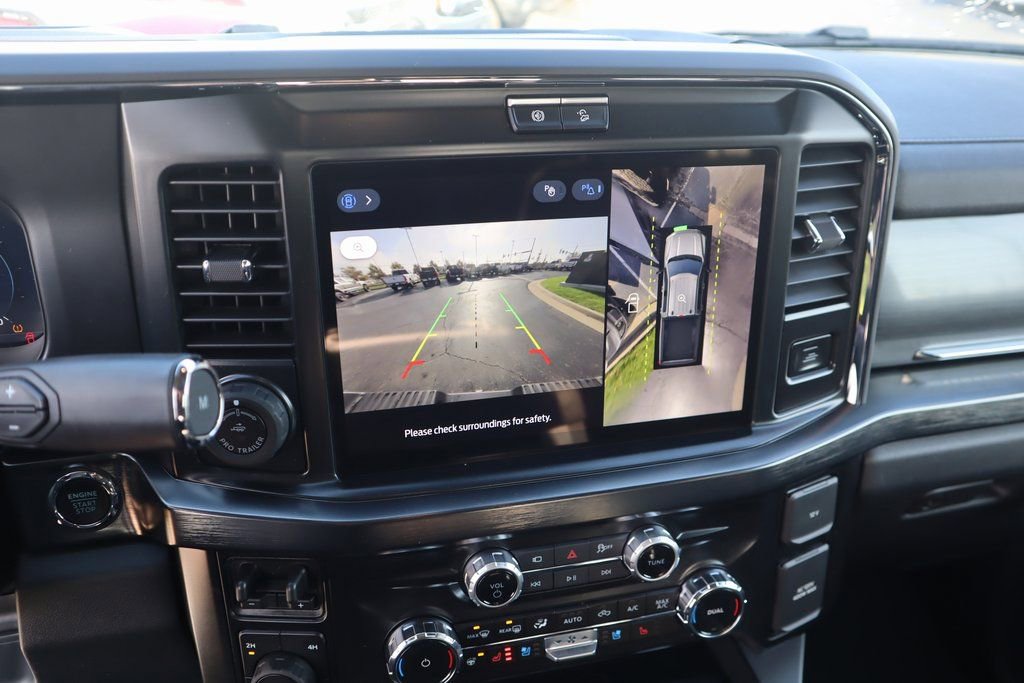 New 2026 Ford F250 Lariat w/ Black Appearance Package image 7