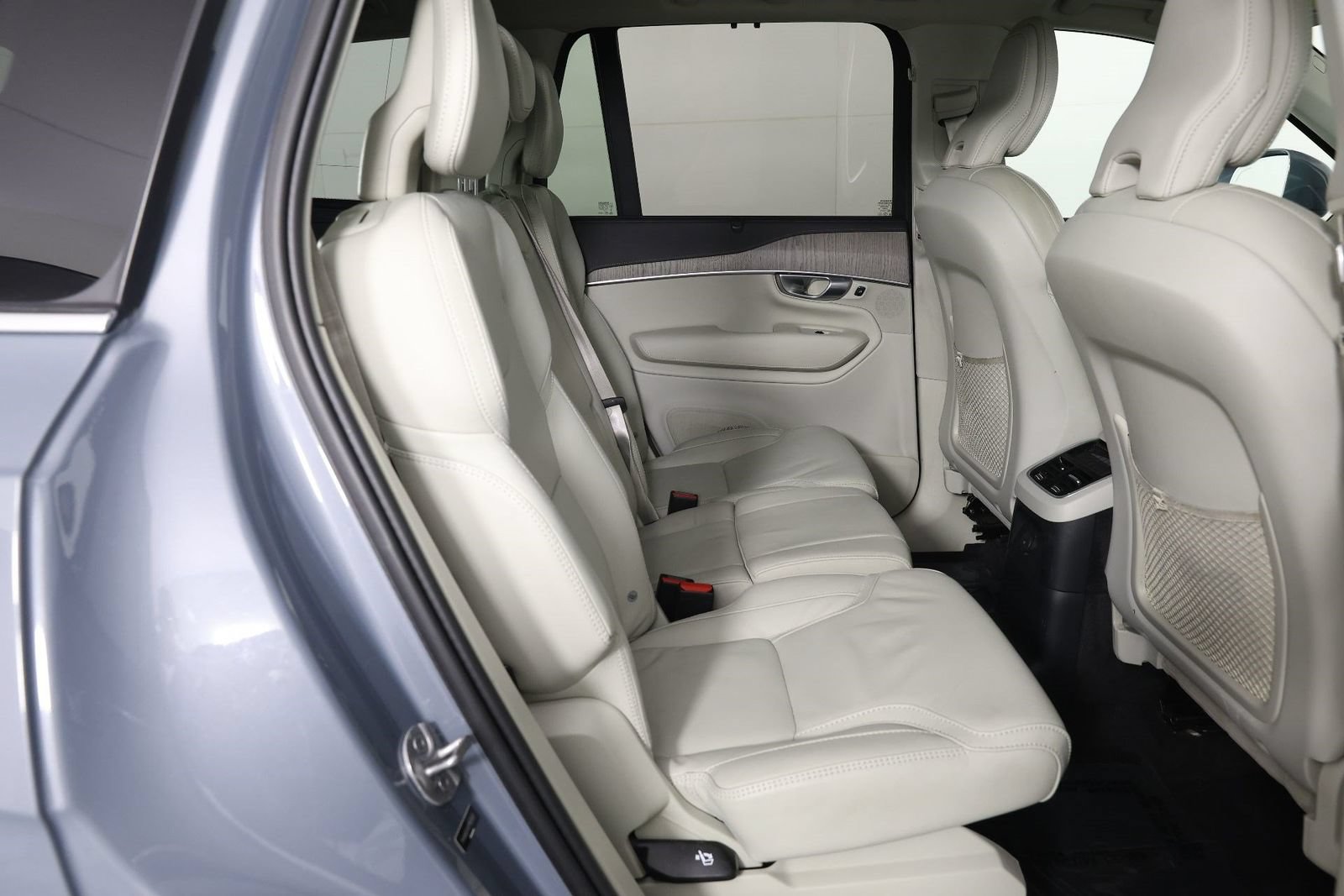 Used 2023 Volvo XC90 T8 Ultimate AWD/4WD image 30