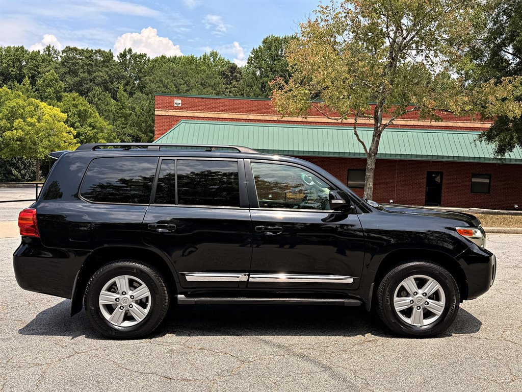 Used 2013 Toyota Land Cruiser AWD/4WD image 4