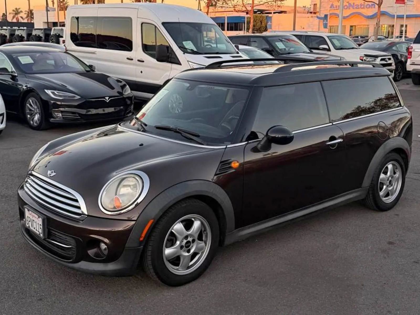 Used 2011 MINI Cooper Clubman w/ Premium Pkg image 2