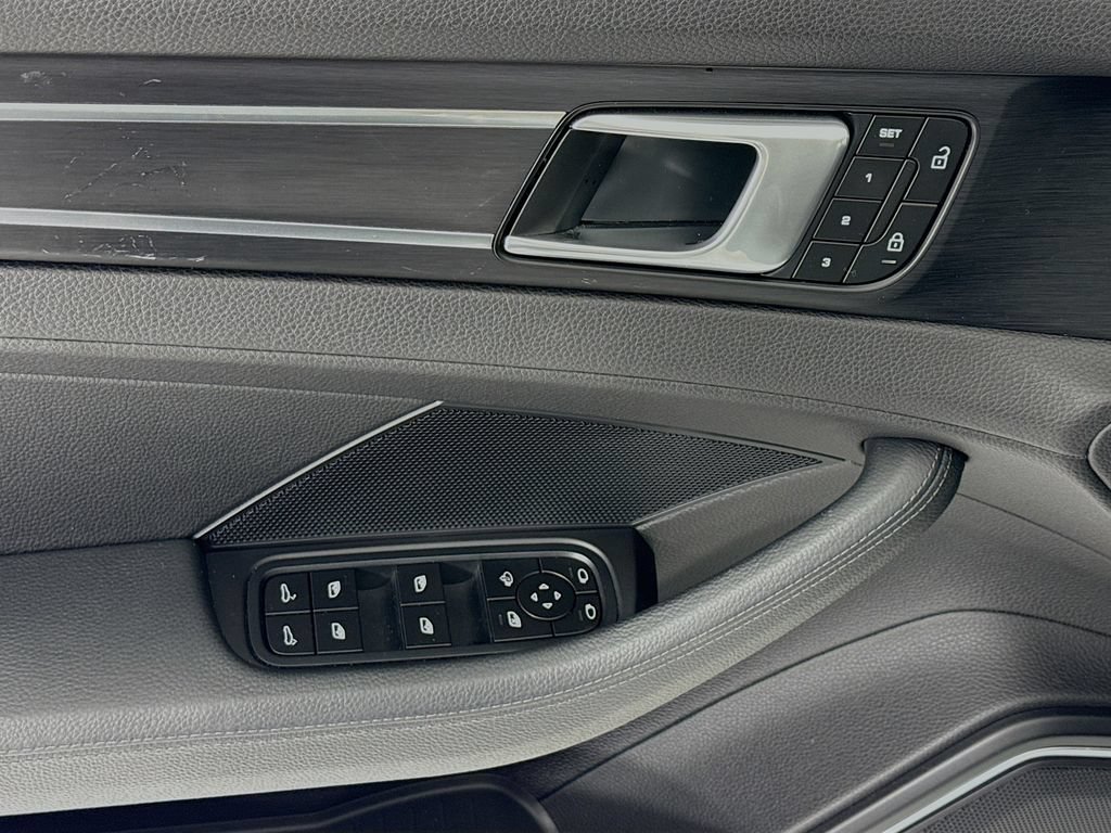 Certified 2022 Porsche Panamera 4 Platinum Edition AWD/4WD image 11