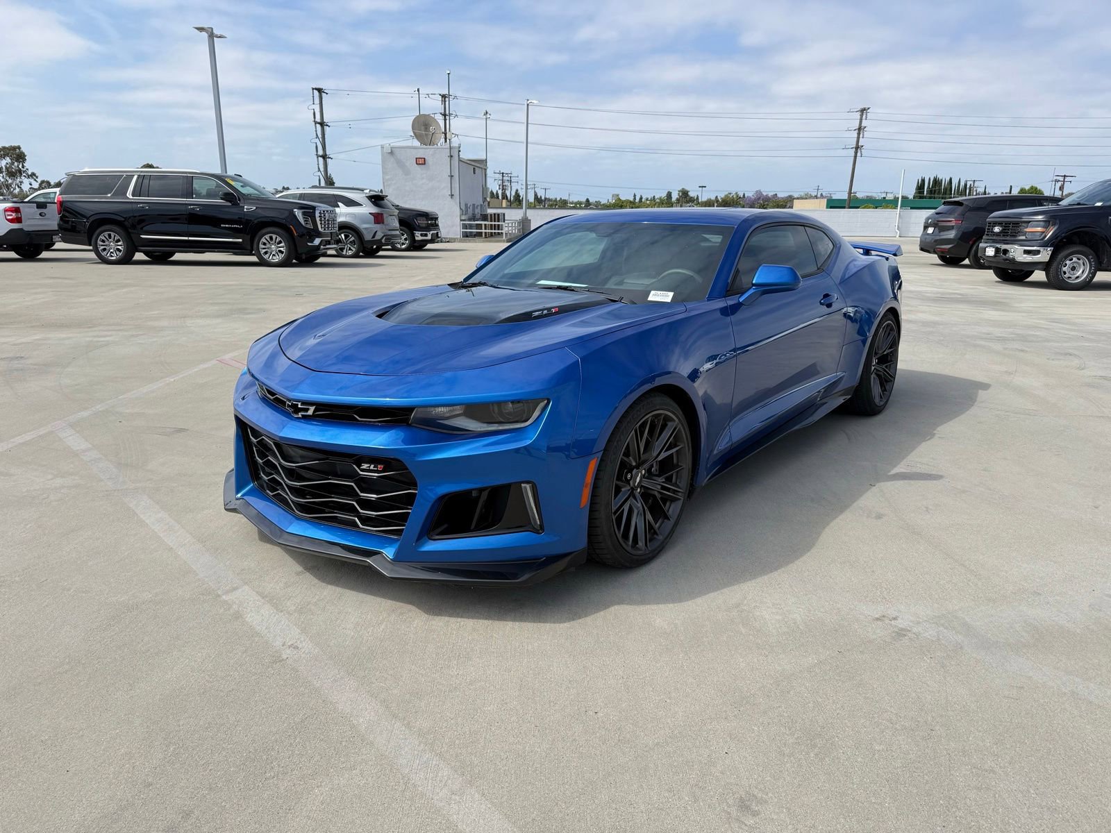 Used 2018 Chevrolet Camaro ZL1 RWD image 1