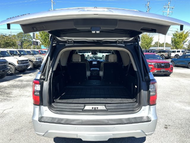 Used 2018 Ford Expedition Max Platinum AWD/4WD image 25