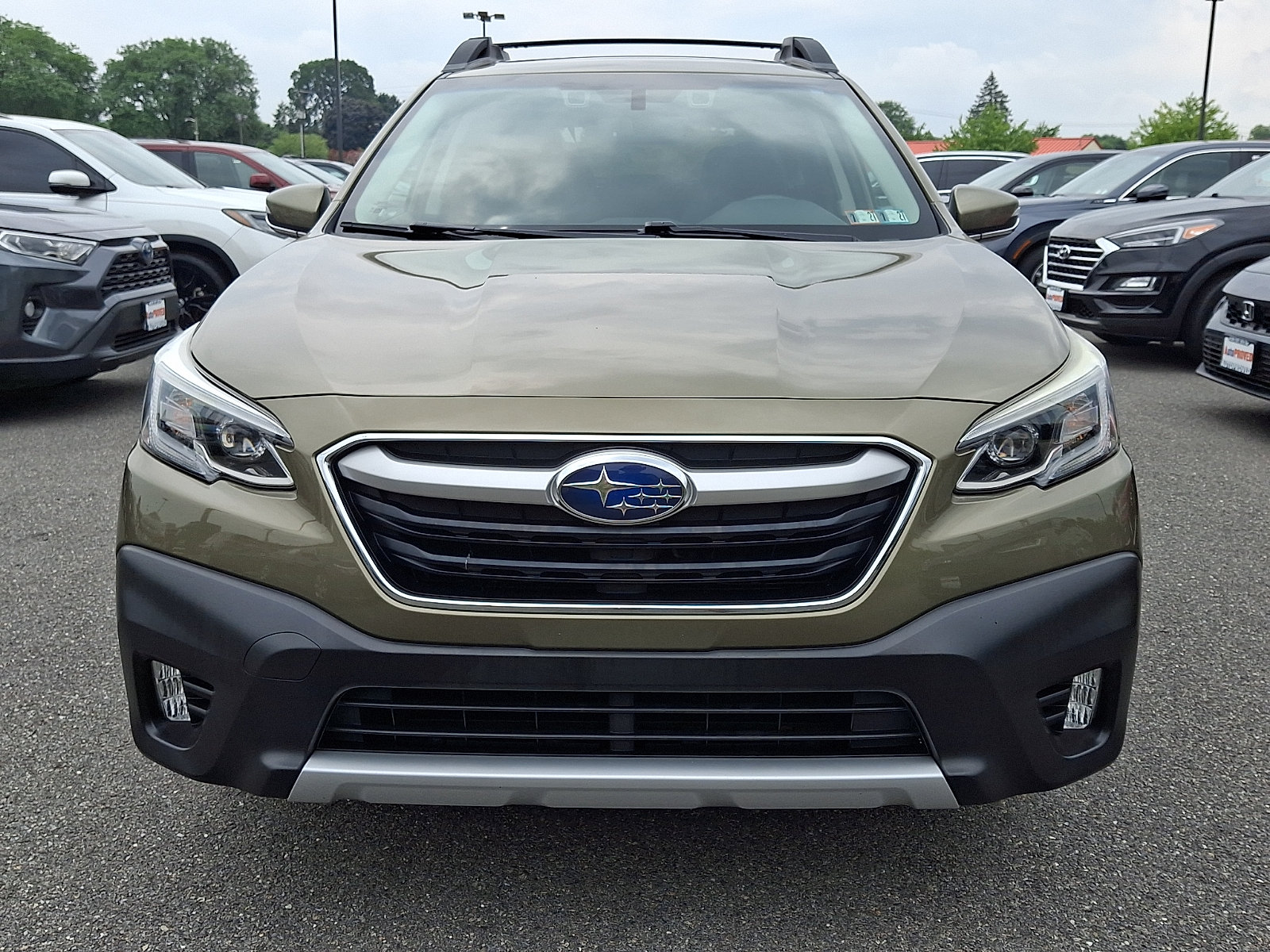 Used 2020 Subaru Outback Limited w/ Popular Package #2 AWD/4WD image 2