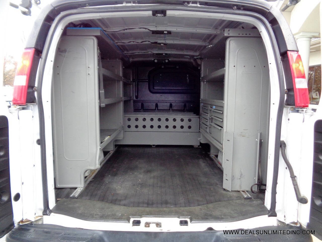 Used 2019 Chevrolet Express 2500 w/ Driver Convenience Package image 17