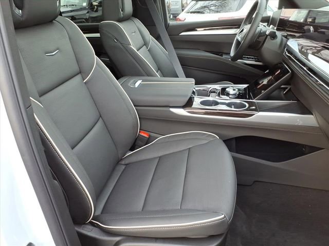 New 2026 Cadillac Escalade Luxury w/ Touring Package image 25