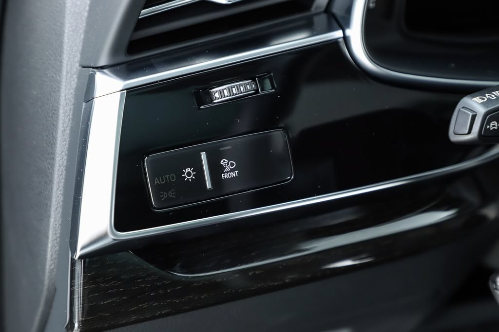 Used 2025 Audi Q7 3.0T Prestige w/ Prestige Package AWD/4WD image 42