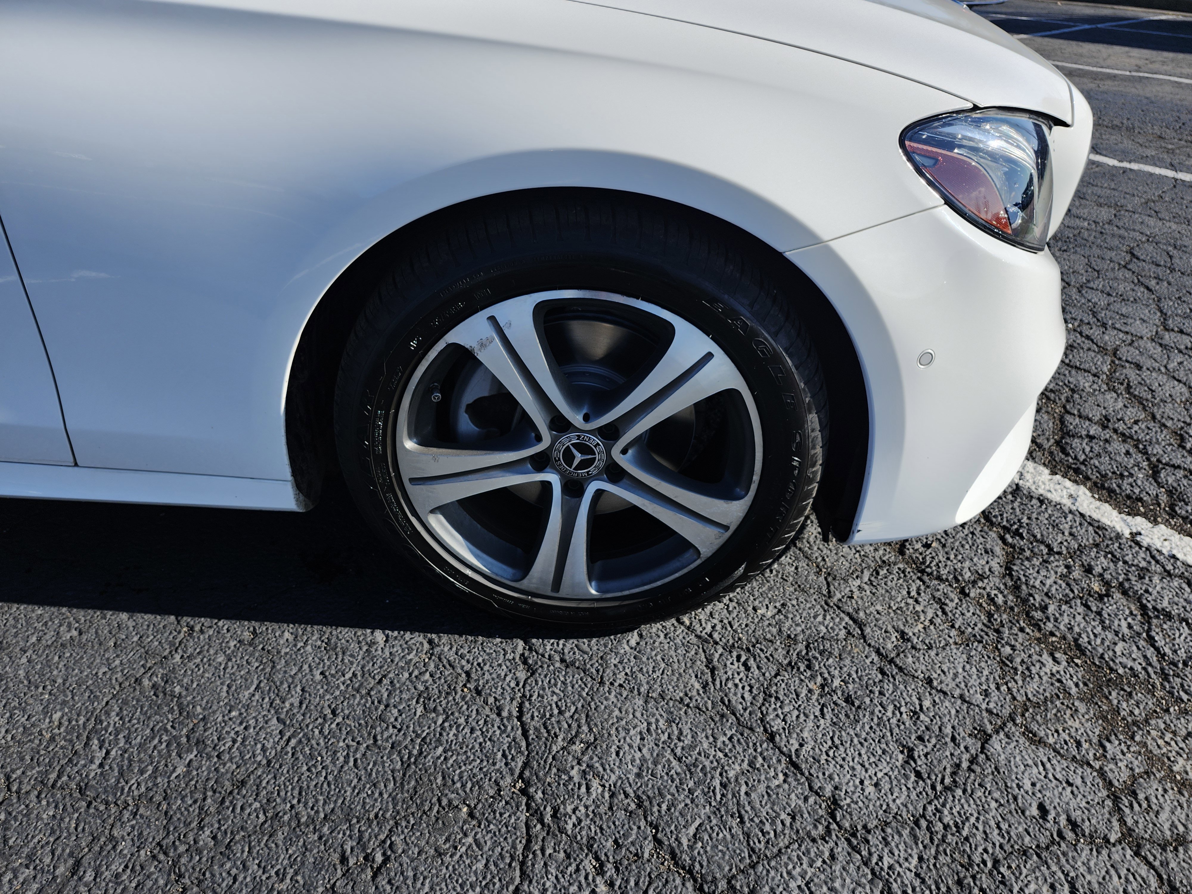 Used 2019 Mercedes-Benz E 300 image 12