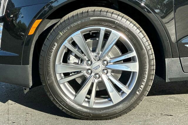 New 2025 Cadillac XT5 Premium Luxury w/ LPO, Floor Liner Package image 25