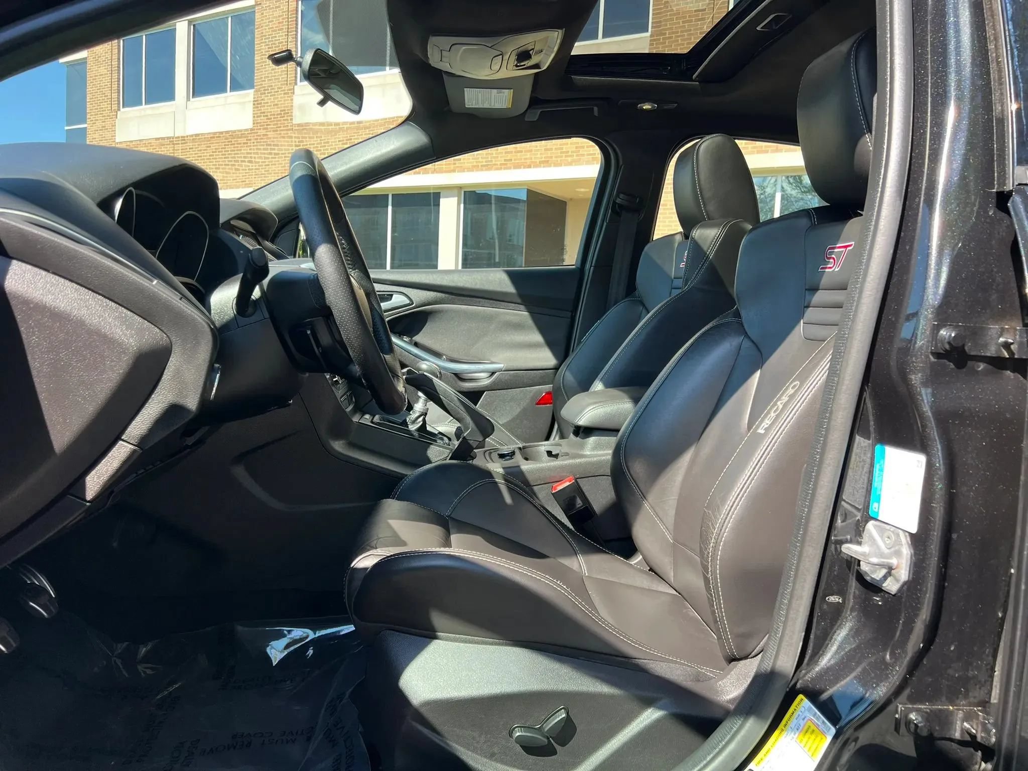 Used 2014 Ford Focus ST w/ Equipment Group 202A FWD image 13