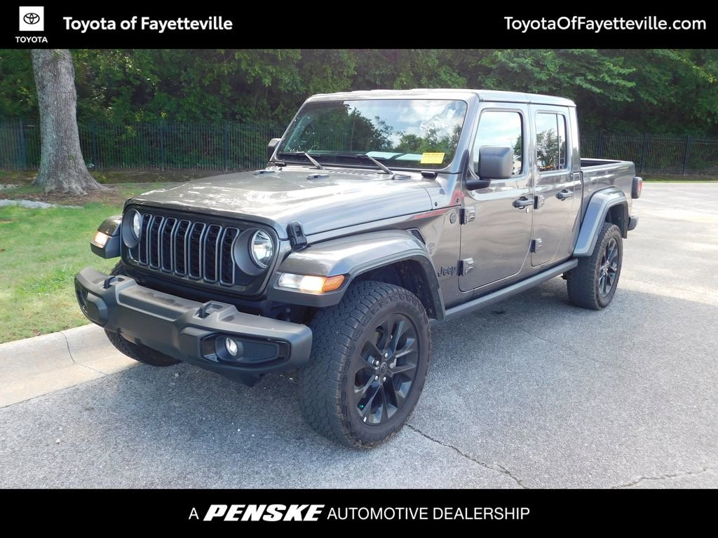 Used 2024 Jeep Gladiator Sport