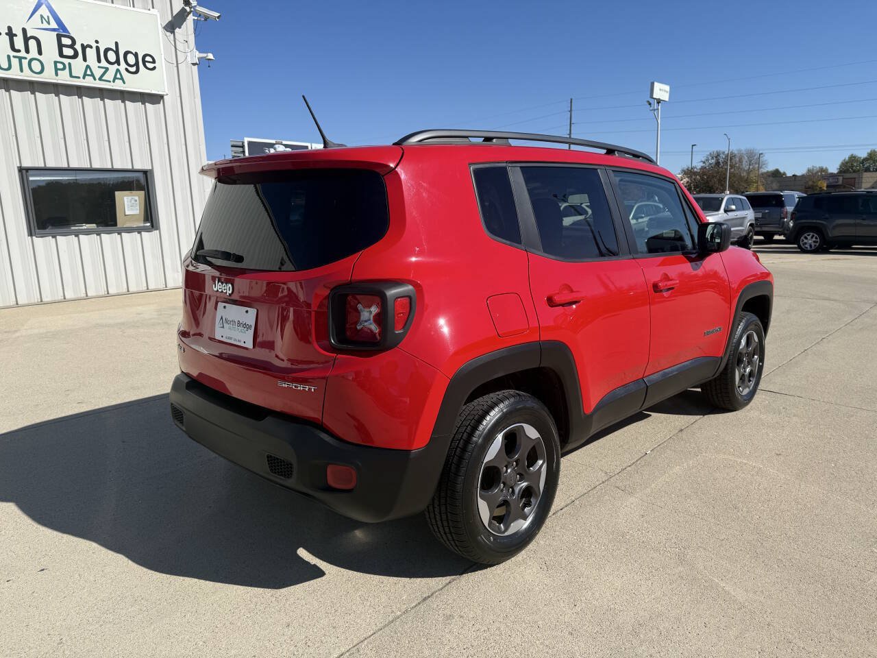 Used 2017 Jeep Renegade Sport w/ Power & Air Group AWD/4WD image 4