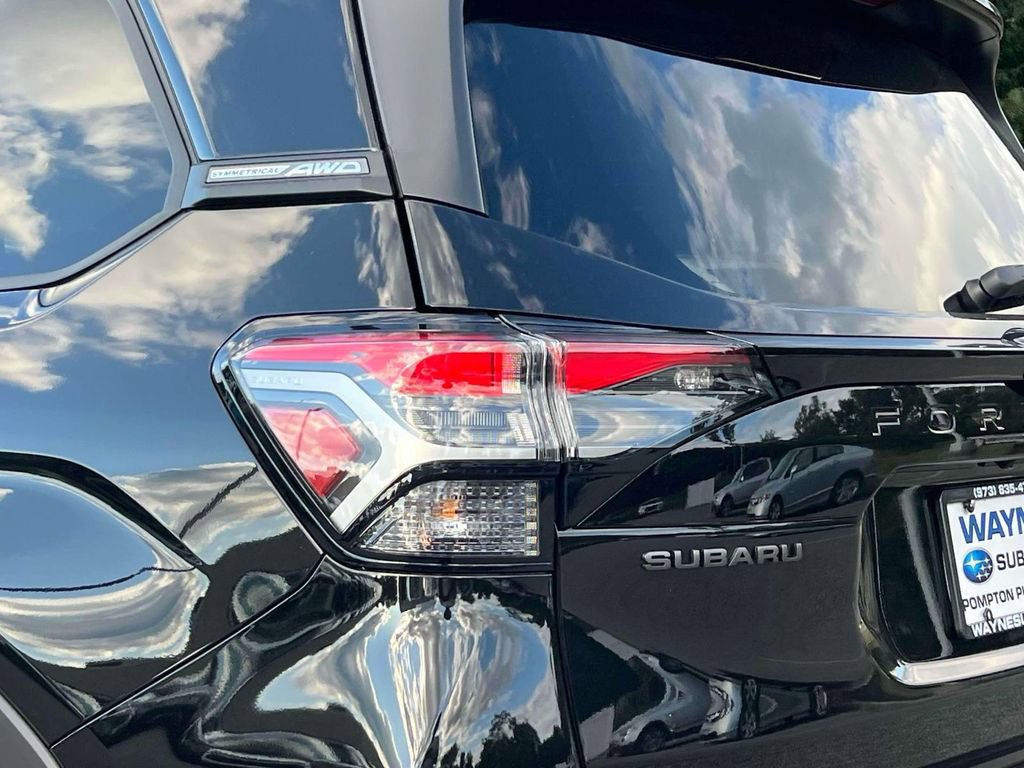 New 2025 Subaru Forester Touring image 8