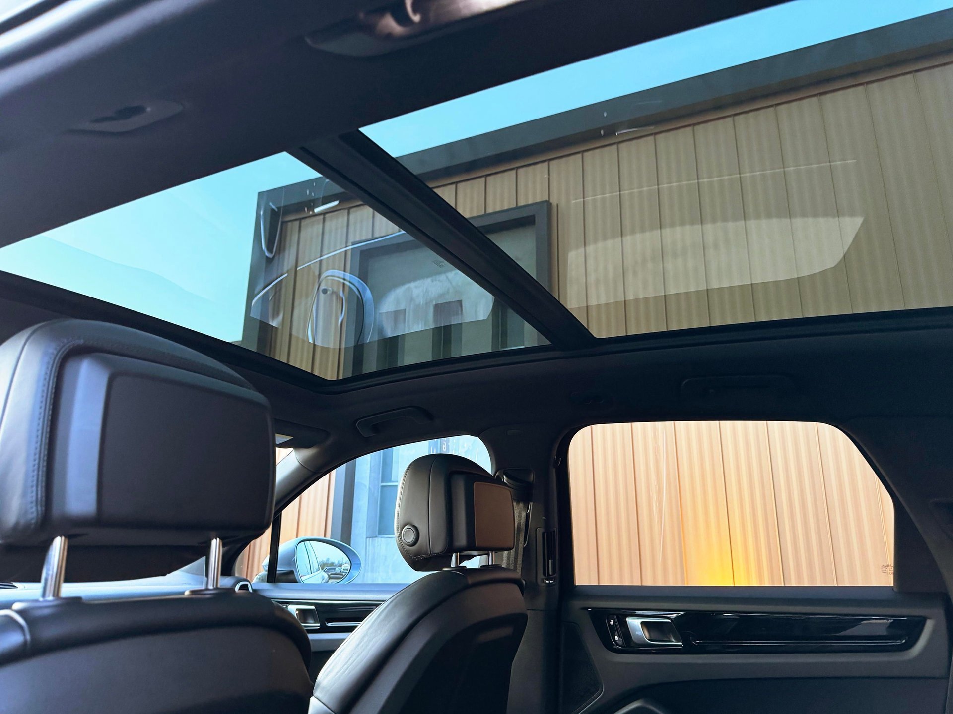 Used 2019 Porsche Cayenne image 26