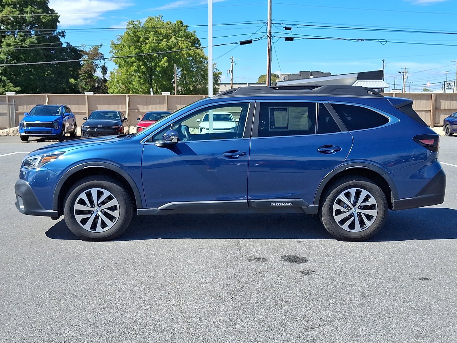 Used 2022 Subaru Outback Premium w/ Popular Package #1 AWD/4WD image 8