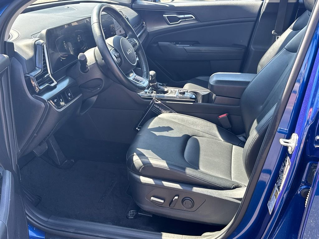 Used 2024 Kia Sportage EX image 9