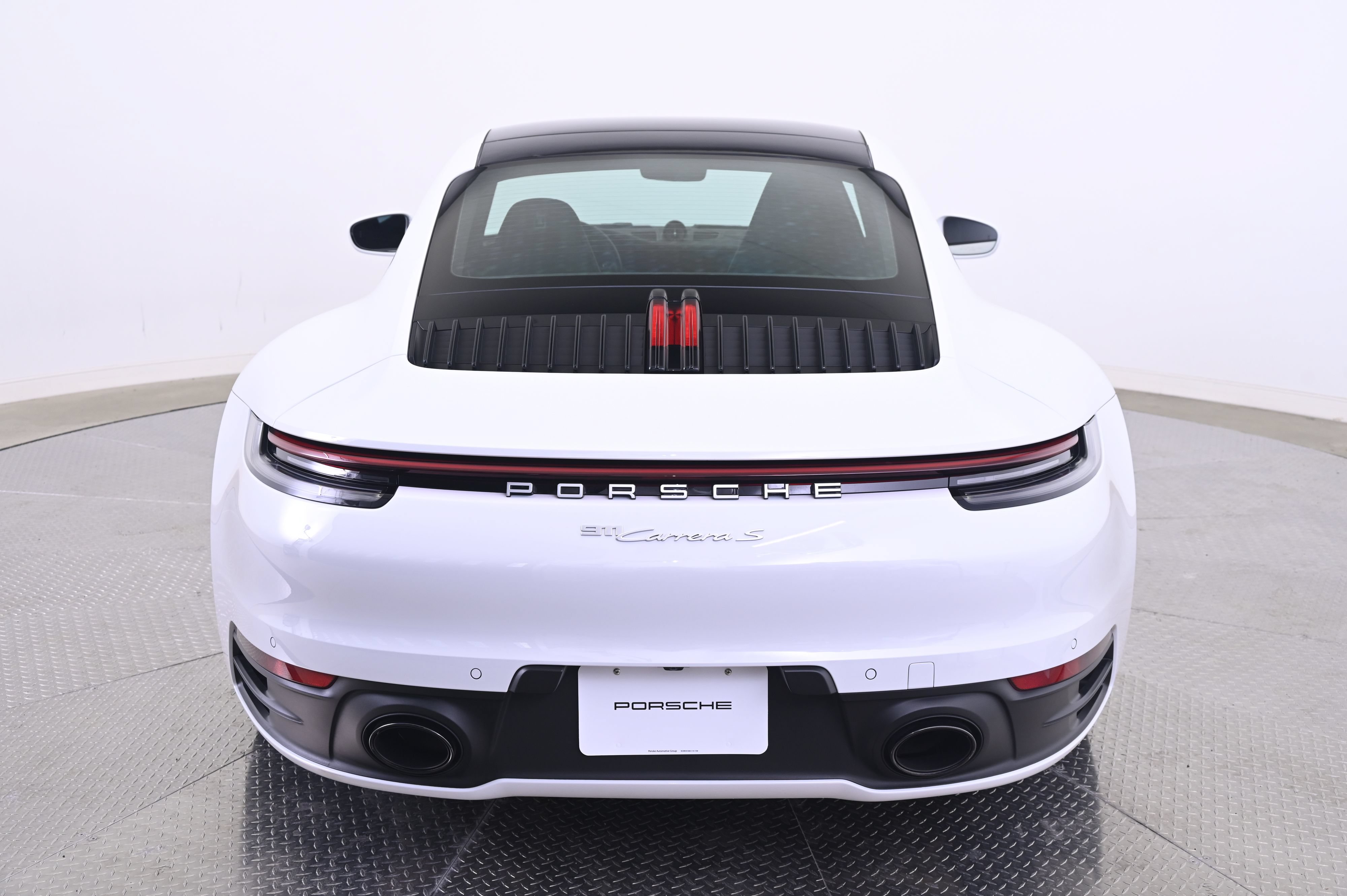 Used 2023 Porsche 911 Carrera S RWD image 6