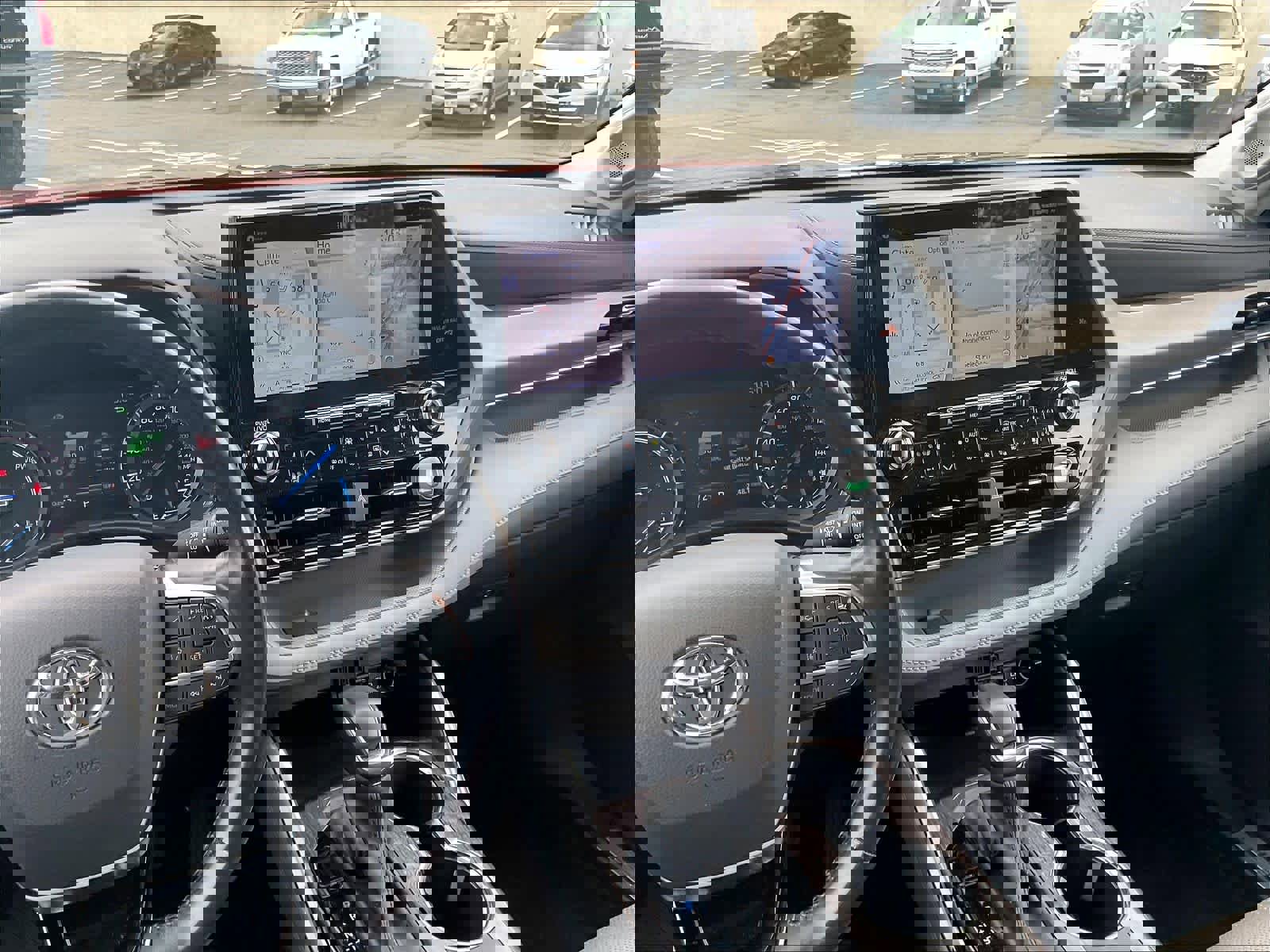 Used 2021 Toyota Highlander Limited image 8